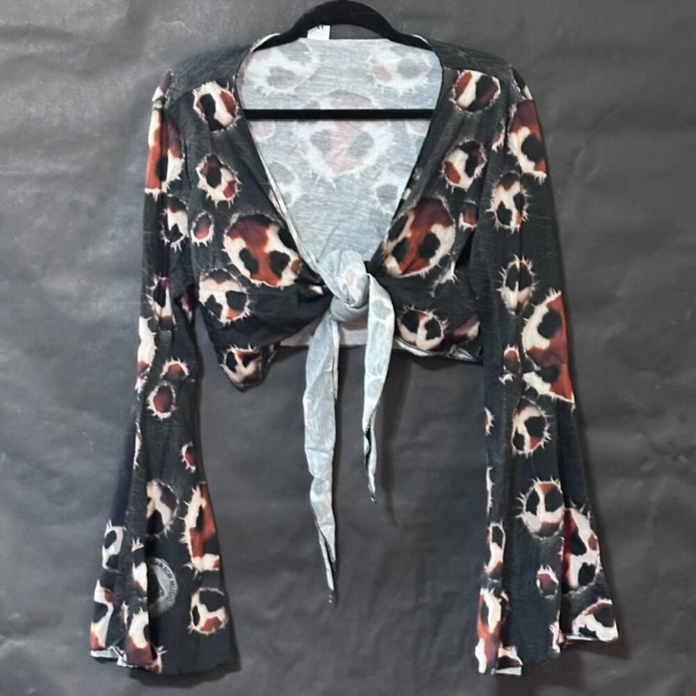 Cow Print Cotton Halter Bell Sleeve Size XL  Shirt Crop Top Punk Rock Festival - Picture 4 of 10